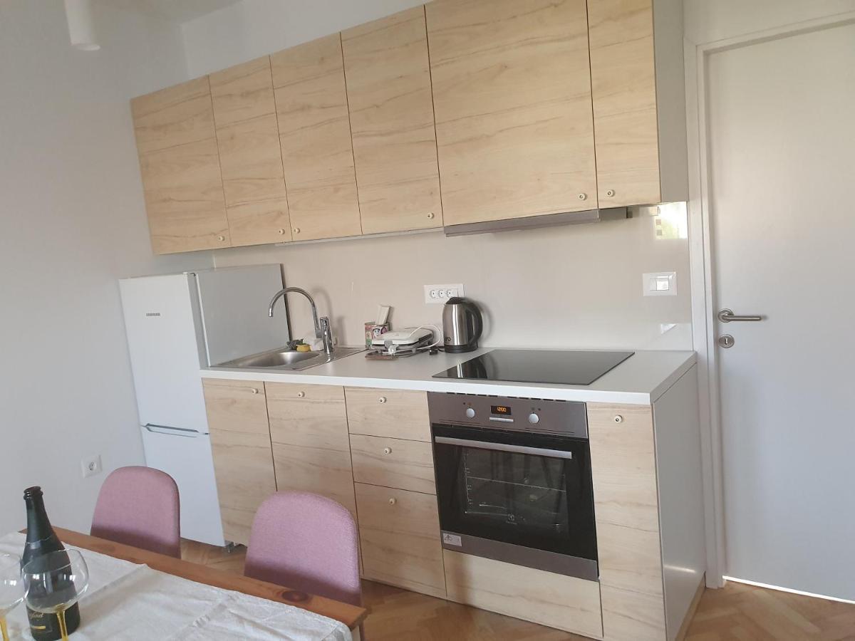 זאדאר Apartmani Luce מראה חיצוני תמונה